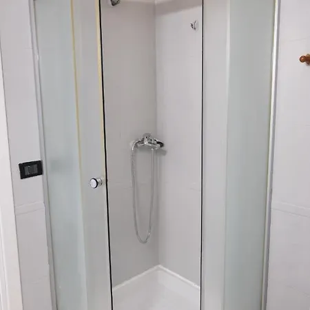 Next To Block District Апартаменты Тирана